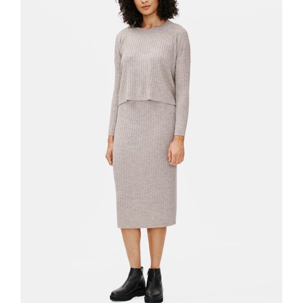 Eileen Fisher S 100% Extra Fine Merino Wool Ribbed Knit Midi Skirt minimalist